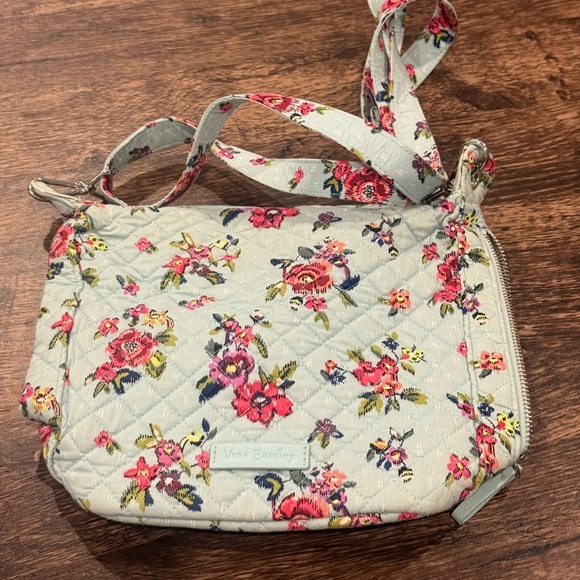 Vera Bradley Blue and Pink Crossbody Bag Quilted Floral - Picture 2 of 9